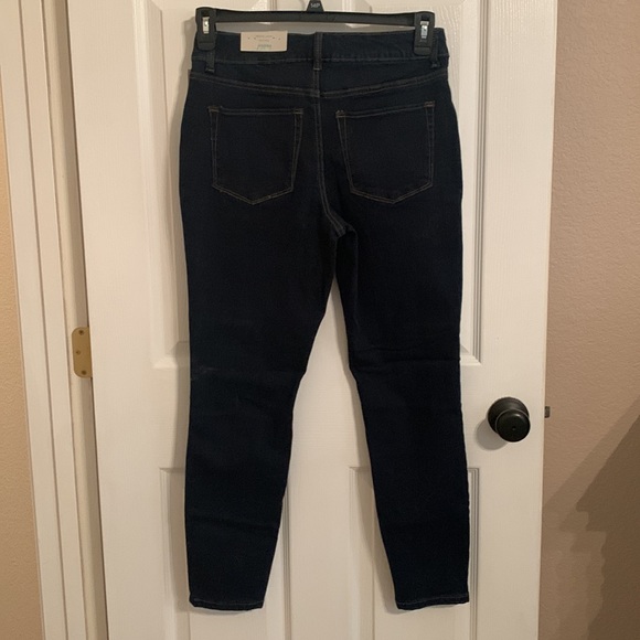 Maurice’s high rise jeggings, medium short size - Picture 2 of 5